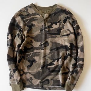 3/$20💙camo longsleeve thermal !